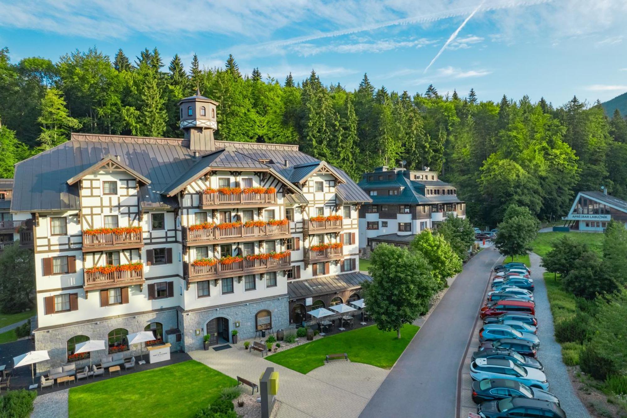 Savoy Hotel Szpindlerowy Młyn Zewnętrze zdjęcie